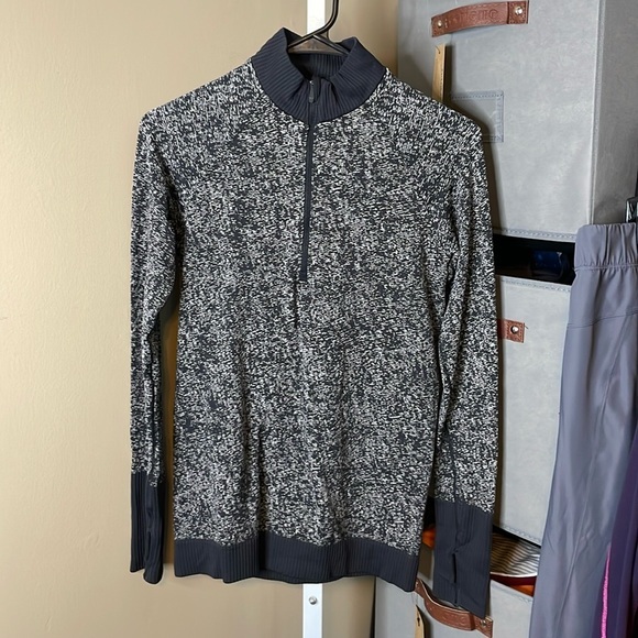 Lululemon Rest Less 1/2 Zip sz 6 Black White 733 - Picture 1 of 8